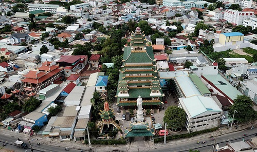 The pagoda with highest sanctum in Ho Chi Minh city