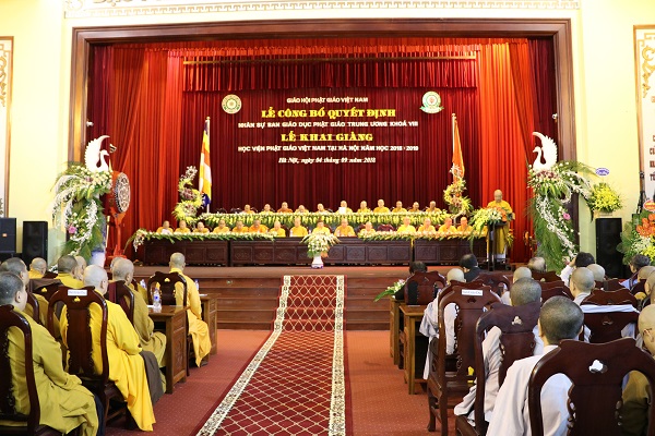 Government religious committee leader attends Buddhist new school year ceremony