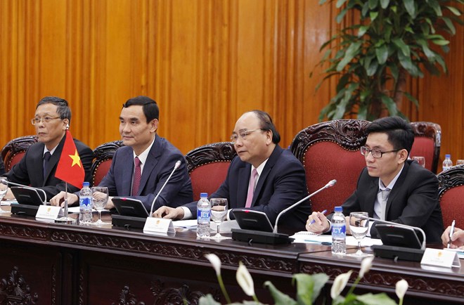 PM Nguyễn Xuân Phúc hosts Lao Front leader