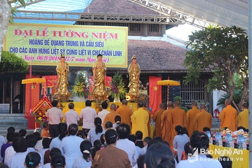 Death anniversary of Emperor Quang Trung, requiem for fallen solders held in Nghe An