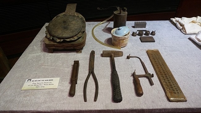 Artefacts donated to museum depict old Hà Nội 