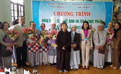 Buddhist vegetarian cooking competition organized in Da Lat