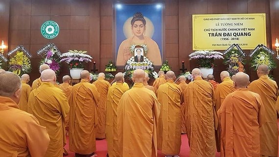 Buddhist monks, nuns pray for deceased Vietnamese President