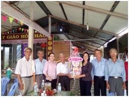 Government religious committee meets with representative committee of Hoa Hao Buddhist Church in Tien Giang