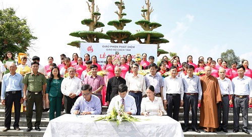 Catholic parish in Ninh Binh proactively join movement for environmental protection, public security