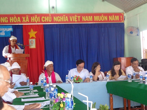 Cham Brahmin dignitaries in Ninh Thuan proactively engage in environment protection