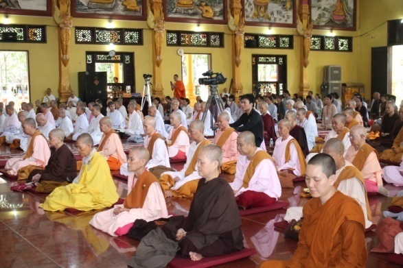 Winter meditation course opens in Phuoc Son Monastery