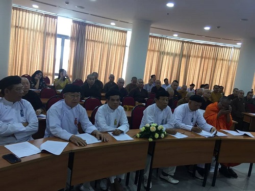 Seminar on Vietnamese law subject used in religious training institutions