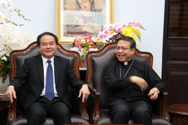 Government religious committee leader extend Christmas greetings to Christians in Ho Chi Minh city