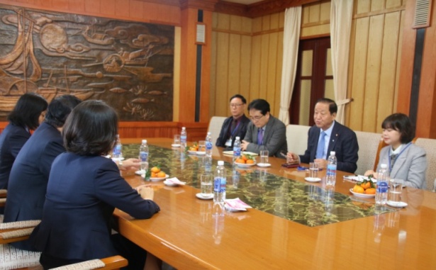 GCRA receives delegation of Korea Protestant Community in Hanoi