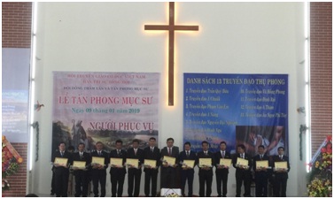 United World Mission Church ordains new pastors in Da Nang