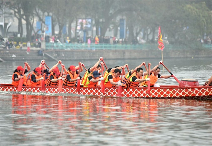 Ha Noi’s annual dragon boat race set for February