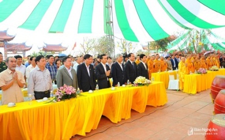 Dai Tue pagoda in Nghe An opens spring festival