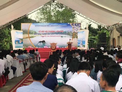 Hai Thuong Lan Ong festival kicks off in Ha Tinh