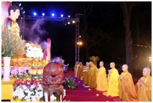 Candlelight-up ceremony held in Con Son-Kiep Bac special national relic