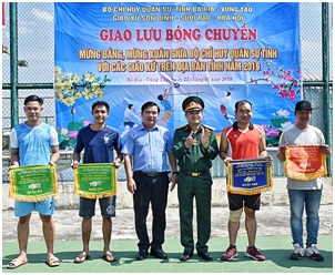 Strengthening soldier-Catholic relation in Ba Ria - Vung Tau