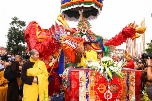 Gyalwang Drukpa visits Việt Nam to bestow blessings