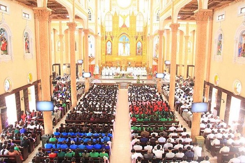 Eucharistic adoration mass held in Trung Phong parish