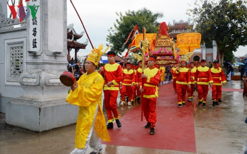 Xa Tac Temple Festival attracts thousands of visitors