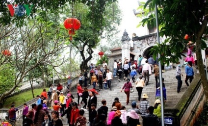 Cuong temple festival opens in Nghe An