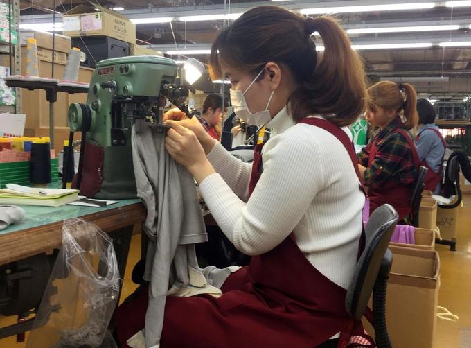 Buddhist nun prays for Vietnamese workers who died in Japan