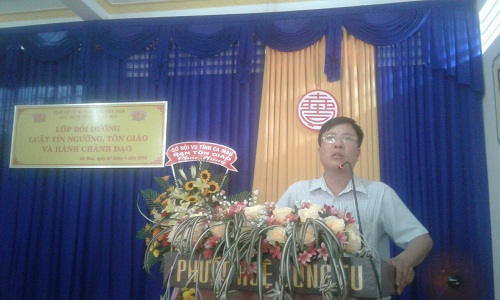 Pure-land Buddhist Association in Ca Mau holds religious training