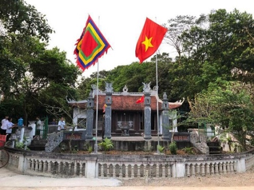 Temple worshipping Laotian Princess in Ninh Binh