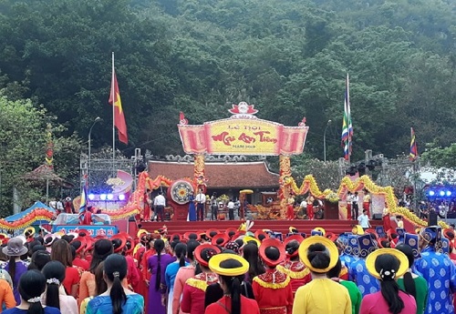 Mai An Tiêm festival opens in Thanh Hoa