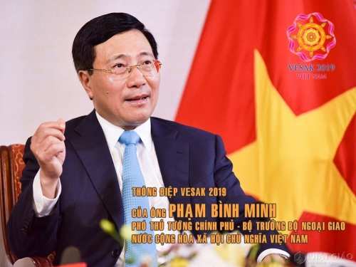 Deputy PM Phạm Bình Minh extends congratulation to the UN Day of Vesak 2019