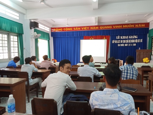 Youth Union in Tien Giang learn about religious laws