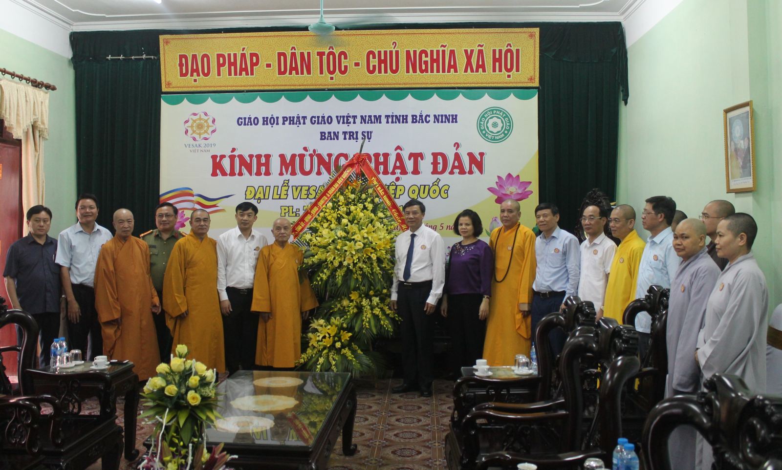 Bac Ninh provincial authorities congratulate local Buddhists on Buddha’s Birthday