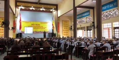 Dissemination of religious law to Buddhist monks, nuns at Buddhist school in Binh Duong