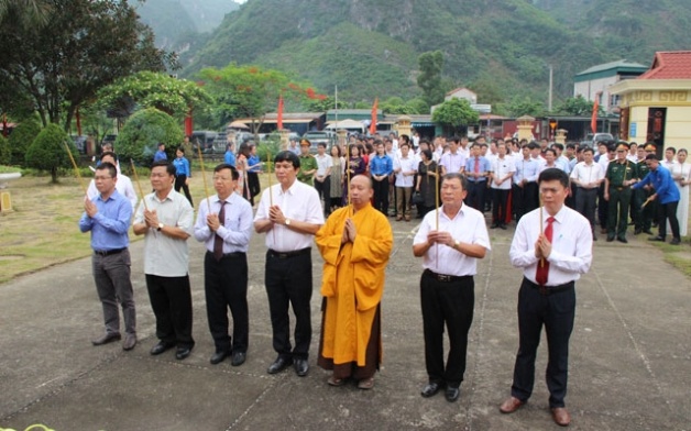 Ground-breaking ceremony for construction of Chi Lang temple