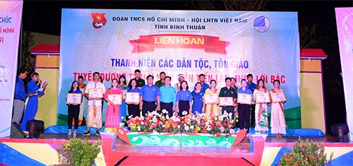 Recommending typical ethnic & religious youth in Binh Thuan