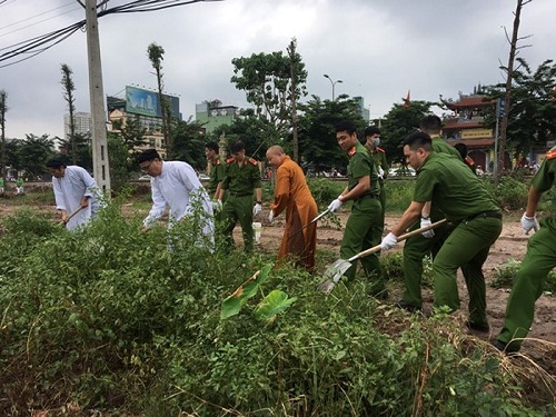 Forum on religious role in environmental protection held in Hanoi