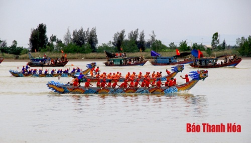 Thanh Hoa people joyfully celebrate traditional Cau Ngu festival 