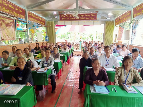 Dissemination of religious law to Hoa Hao Buddhists in Tien Giang