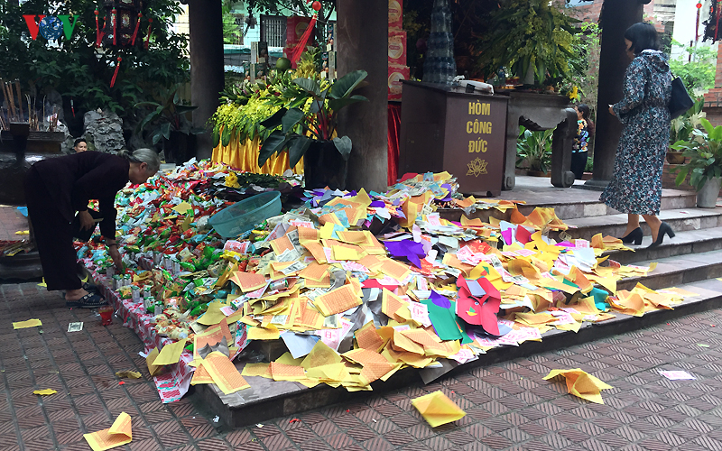 VBS proposes eliminating votive paper burning, moneymaking practices during Vu Lan festival