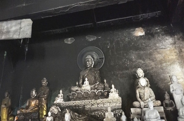 Fire damages 150 statues at Buddhist pagoda in Kien Giang