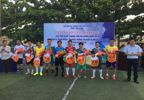 Football exchange with religious teams 2019 in Da Nang