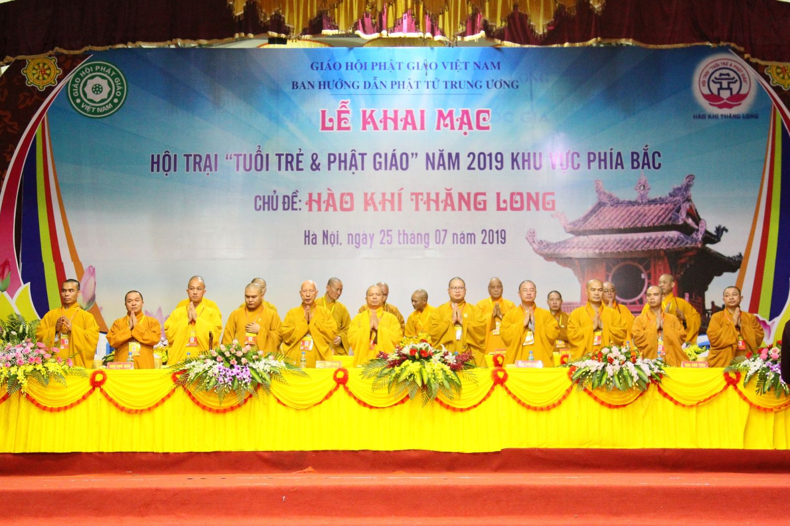 2,000 youth attend Buddhist summer camp in Ha Noi