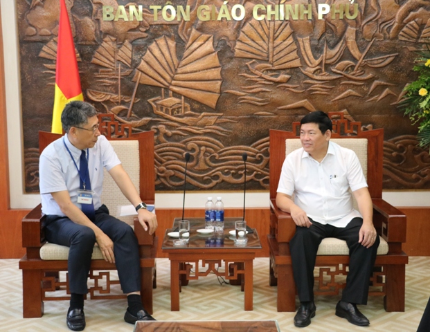 Government religious committee receives delegation of Korean Protestant community in Hanoi