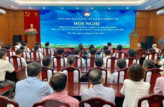 VFF in Hanoi updates religious dignitaries on city development 