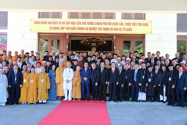 Religions in Vietnam accompany with country’s development