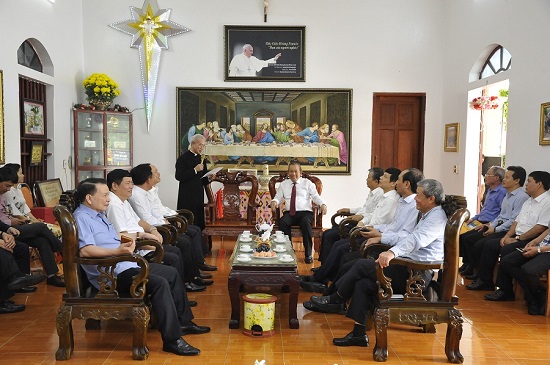 Deputy PM meets with Priest Chairman of Catholic solidarity committee