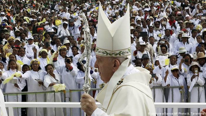 Madagascar: Pope Francis holds mass for 1 million