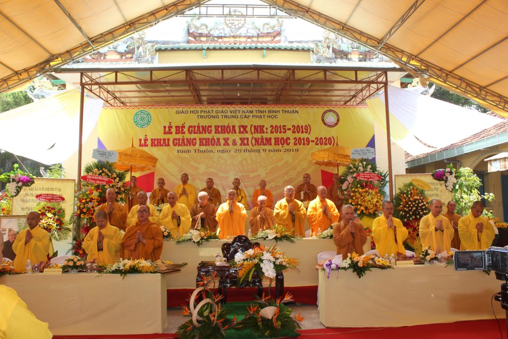 Buddhist school in Binh Thuan starts new school year