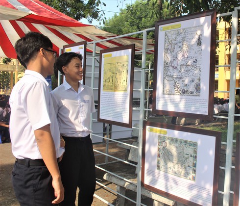 Quang Nam hosts exhibition on Hoang Sa and Truong Sa archipelagos