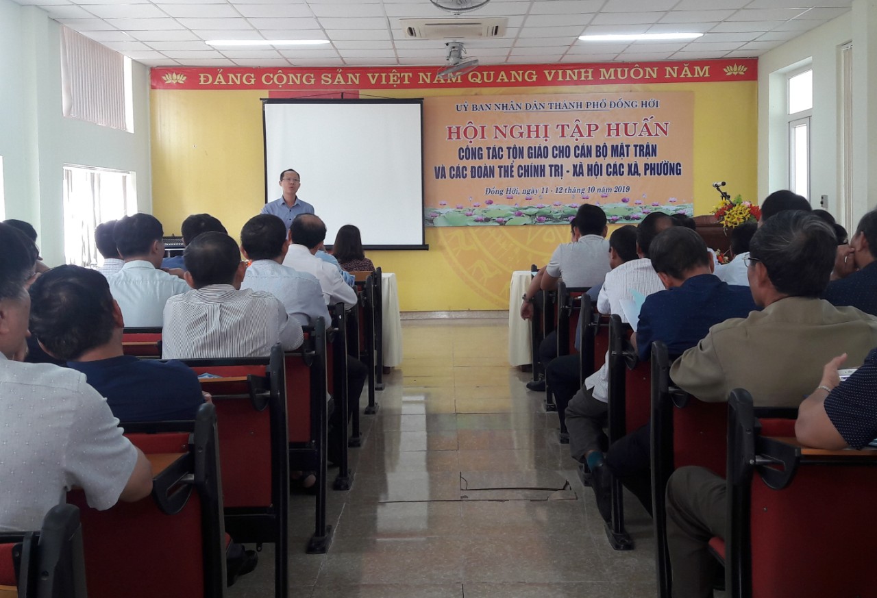 Religious affairs training in Dong Hoi city