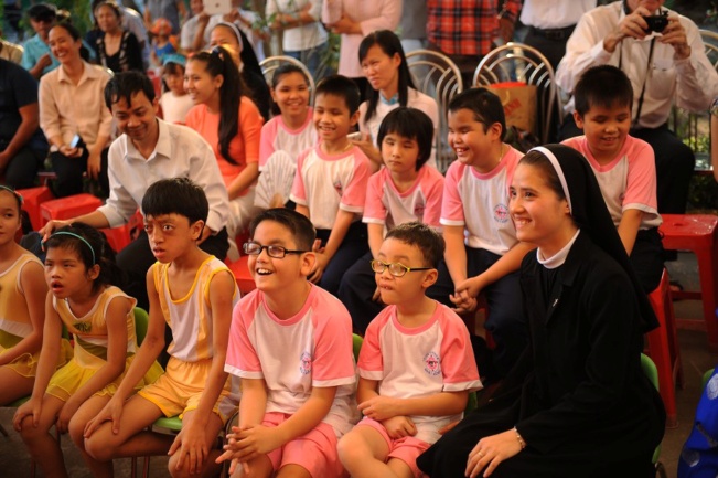 Nhat Hong Catholic center - Common home for children with visual impairment